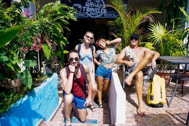 Weary Traveler Hostel ตูลุม ภายนอก รูปภาพ
